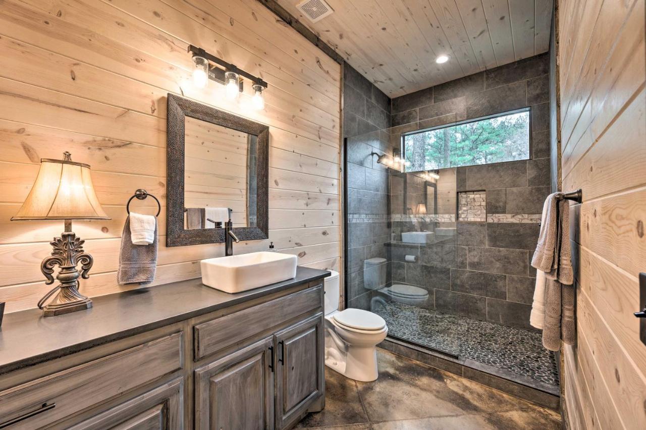 Luxury Cabin In The Woods With Hot Tub And Yard Games! Broken Bow Zewnętrze zdjęcie
